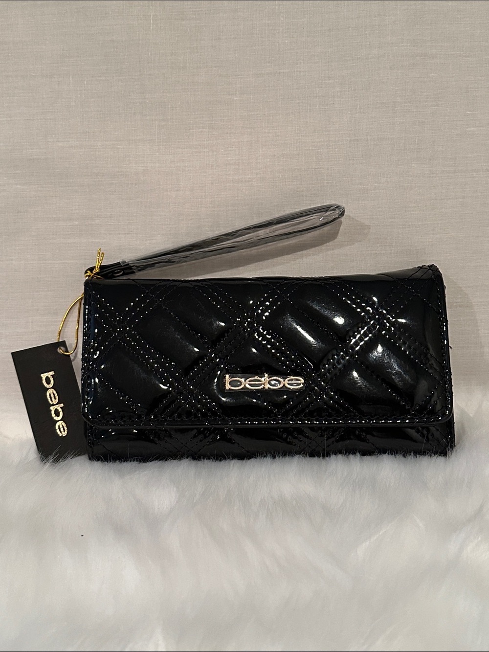 bebe Quilted Wristlet Wallet Cameron Black Bshine Trifold NWT’s
